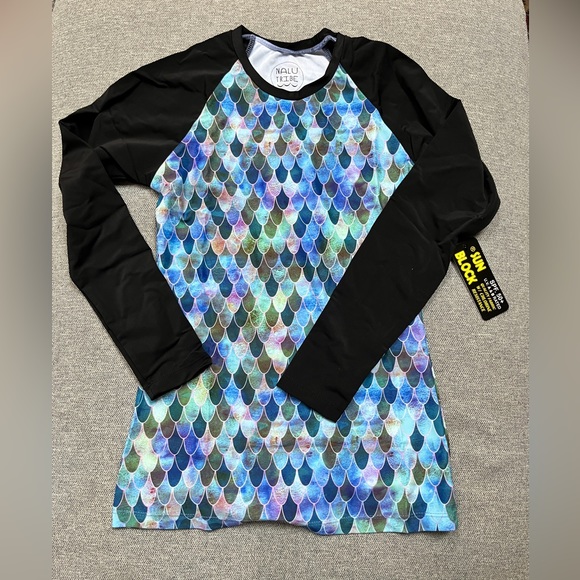 Women’s NWT Mermaid rash guard from Nalu Tribe.Good for sun protection surfing - Picture 1 of 7